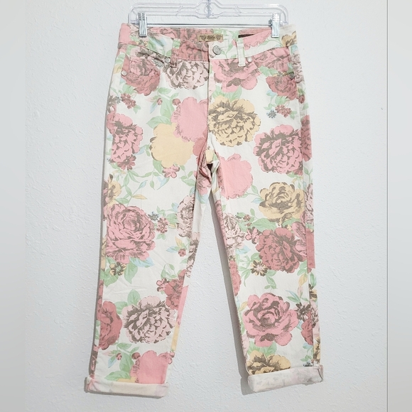 Nine West Pants - Nine West Vintage America Capri BOHO Floral Stretch Cuffed Denim Woman size 28/6